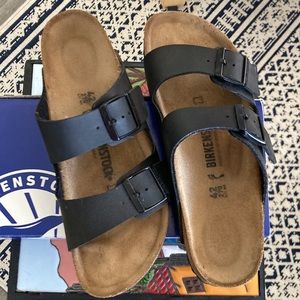 BIRKENSTOCK - ARIZONA BS BLACK W/ CORK SOLE EU size 42/ size 9-9.5 mens